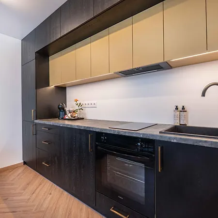 Old House 7 아파트 *