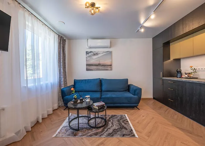 Old House 7 Κλαϊπέντα